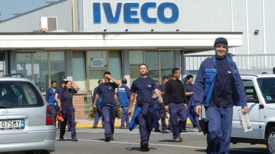 A sinistra, il polo della 0M, fucina di auto da corsa e di autocarri, antesignana della Iveco. A destra, la sede attuale