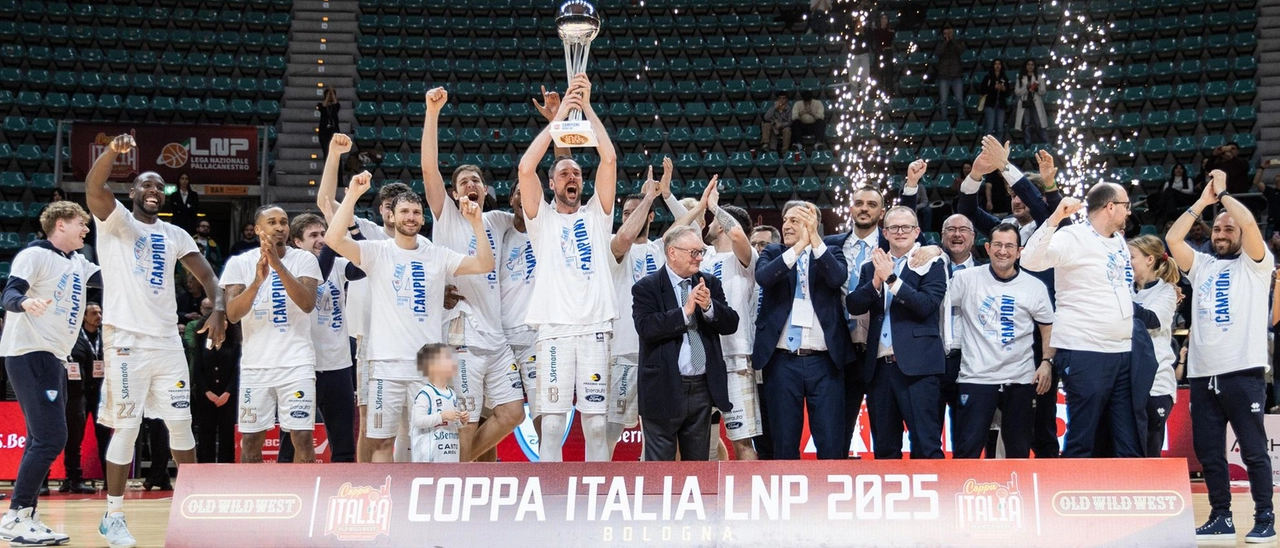 Serie A2. Cantù, momenti di gloria. Coppa Italia in bacheca