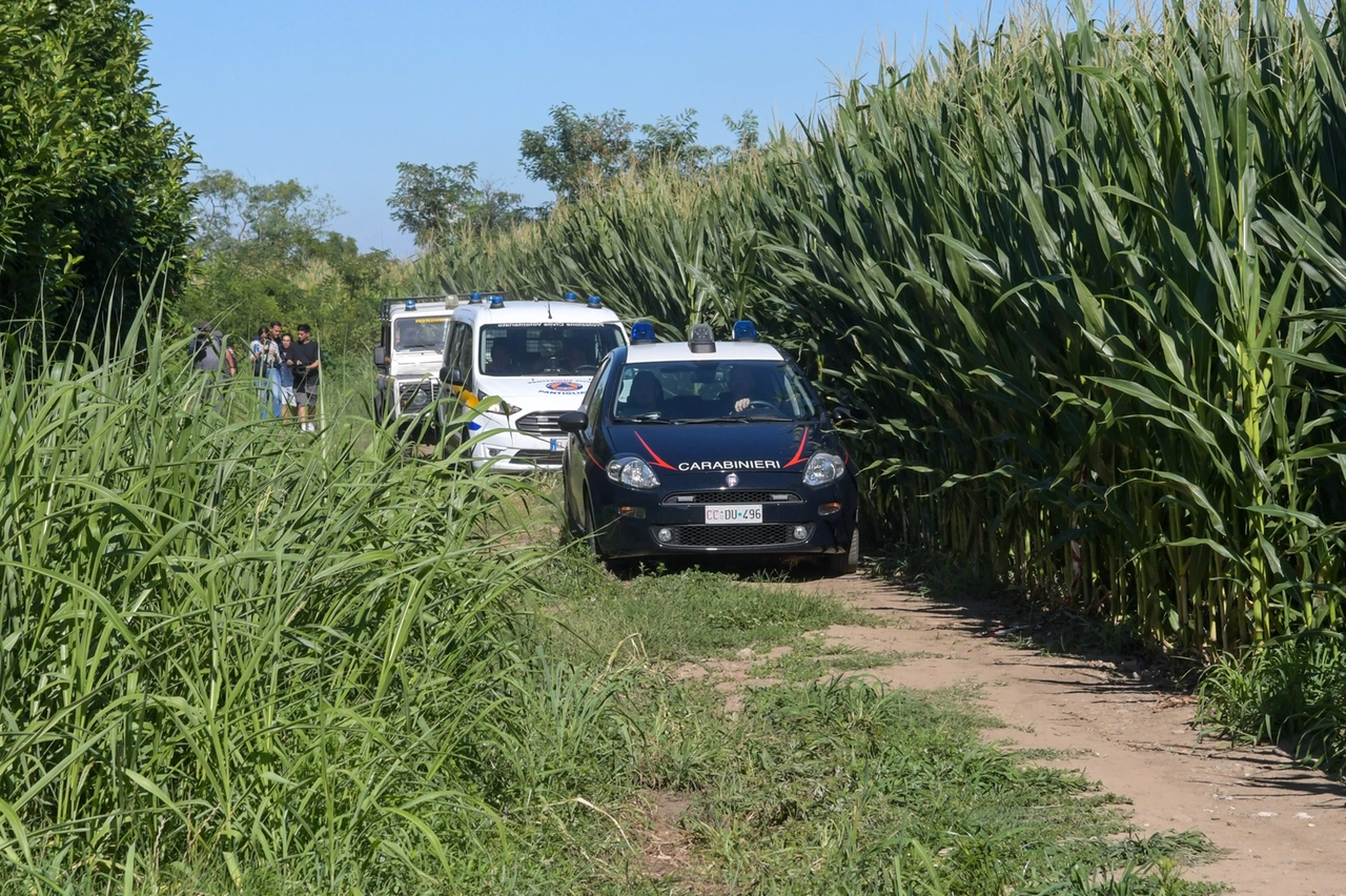La donna aveva trascorso le sue ultime ore di vita in un locale di Segrate. Il suo cellulare ancora non si trova