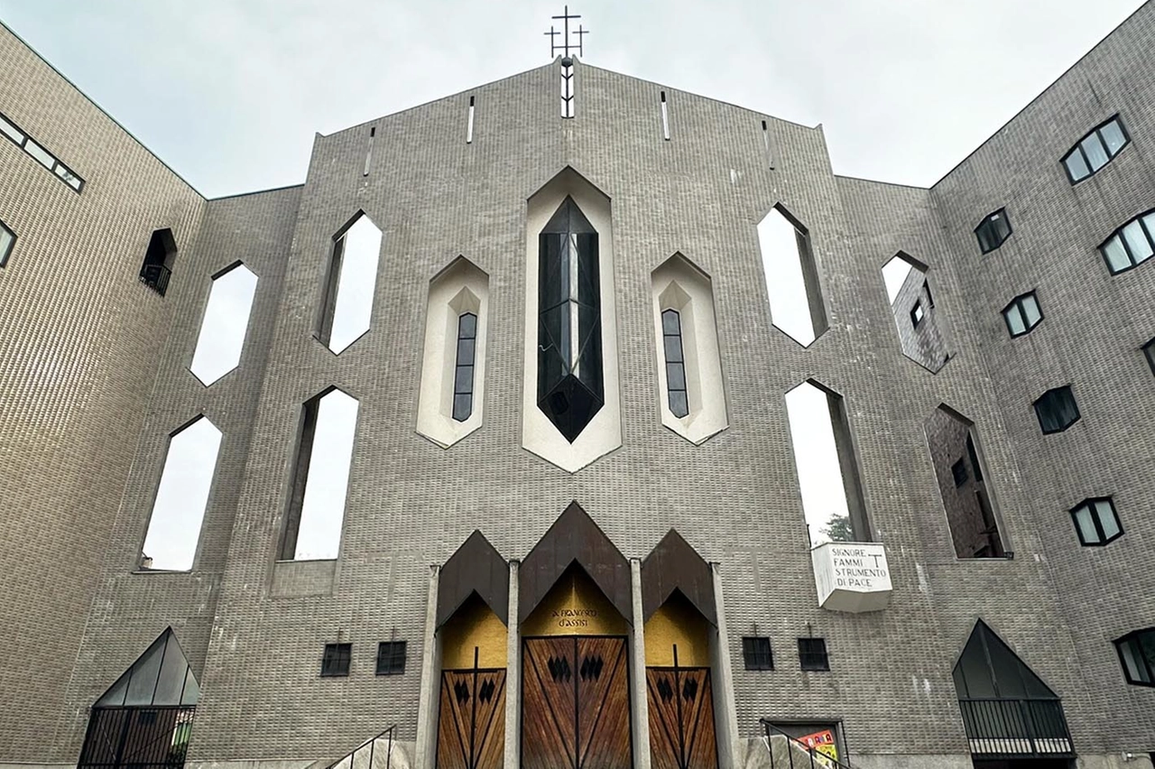 La facciata di San Francesco d'Assisi al Fopponino porta la firma dell'architetto del grattacielo Pirelli Gio Ponti