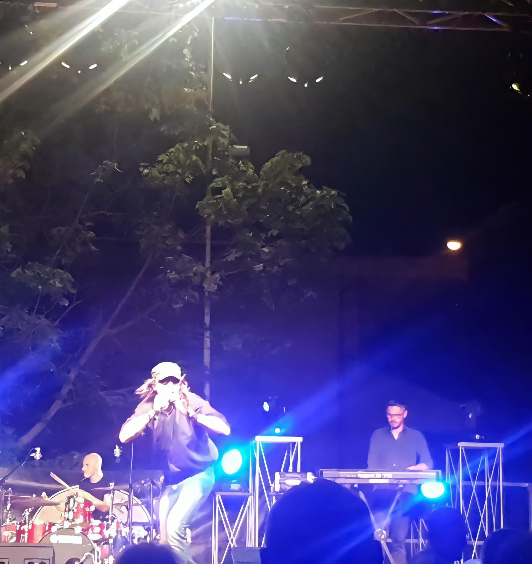 abbuffata di musica e specialit224 culinarie