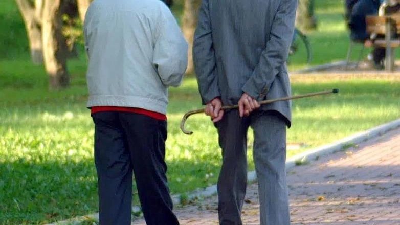 Monza, tre percorsi di sostegno raggruppati da quest’anno in un unico ambizioso progetto. I volontari: la maggior parte delle persone che assistiamo viene segnalata dai servizi sociali. Monza, tre percorsi di sostegno raggruppati da quest’anno in un unico ambizioso progetto. I volontari: la maggior parte delle persone che assistiamo viene segnalata dai servizi sociali.