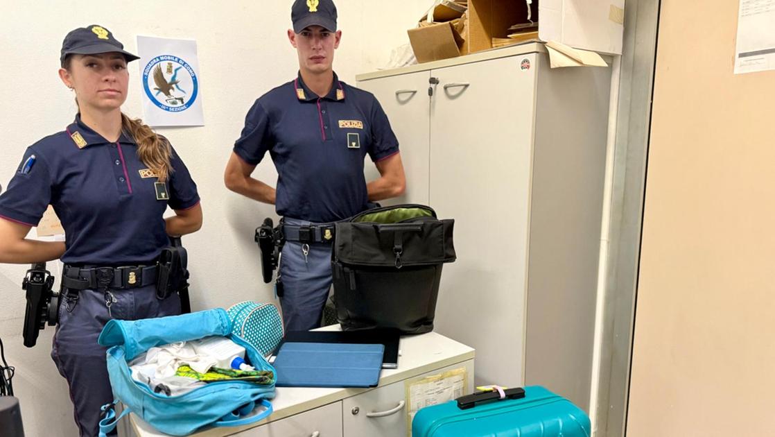 como furti ai passanti e alle auto dei turisti arrestata la banda dei ladri di bagagli