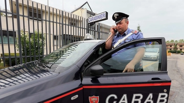 Romanengo, botte ai genitori e continue richieste di denaro: figlio violento allontanato da casa