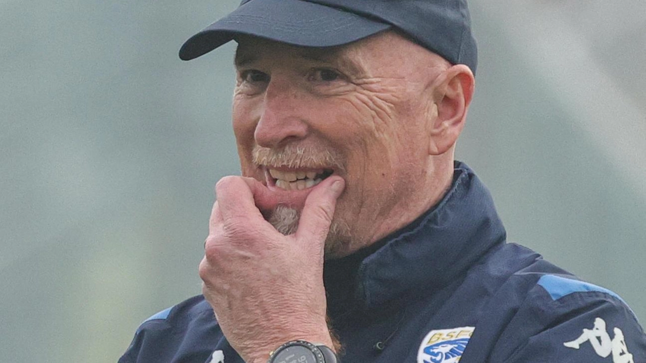Serie B, Rondinelle ko nel duello diretto per la salvezza in casa del Frosinone. Ora sono in zona playout. Il destino del tecnico nelle mani del presidente Cellino. Serie B, Rondinelle ko nel duello diretto per la salvezza in casa del Frosinone. Ora sono in zona playout. Il destino del tecnico nelle mani del presidente Cellino.
