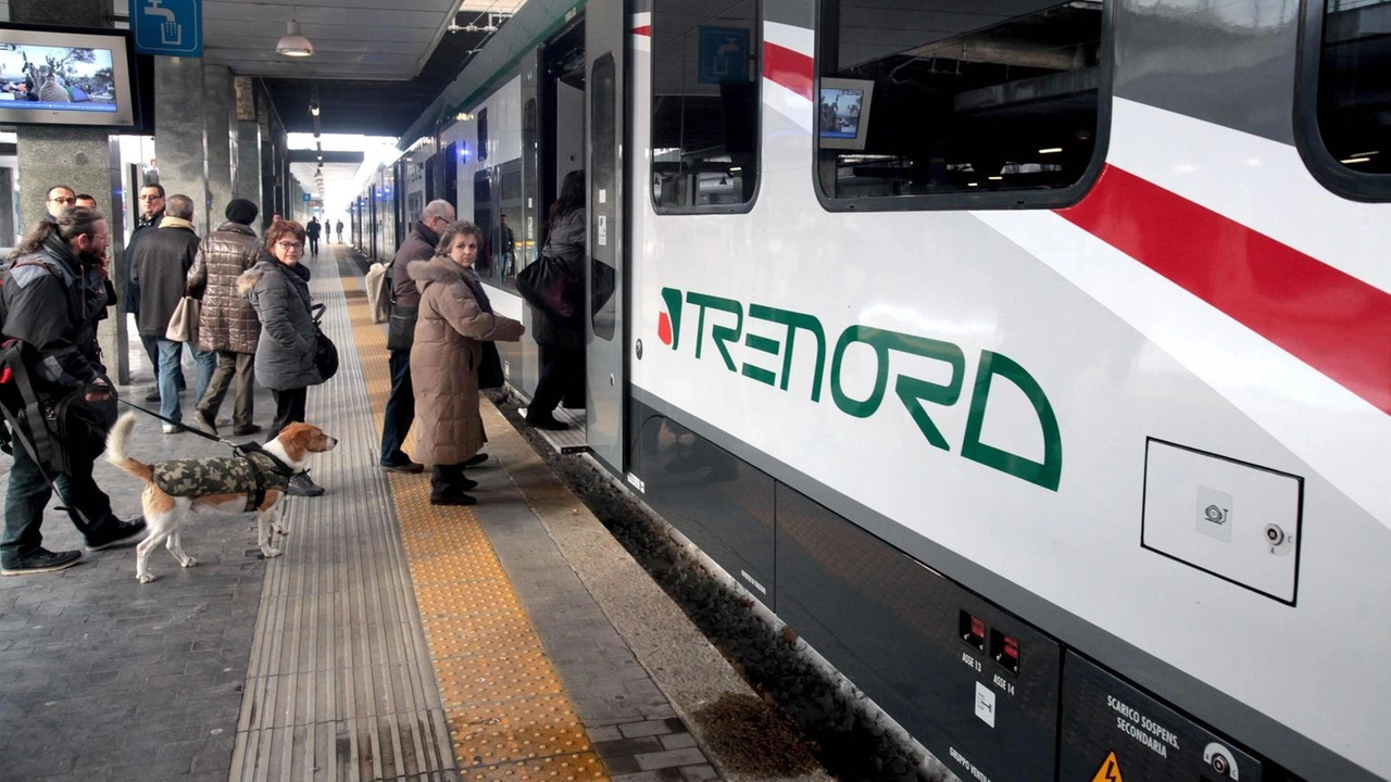 Sciopero Trenord il 16 giugno: garantite fasce orarie e autobus sostitutivi