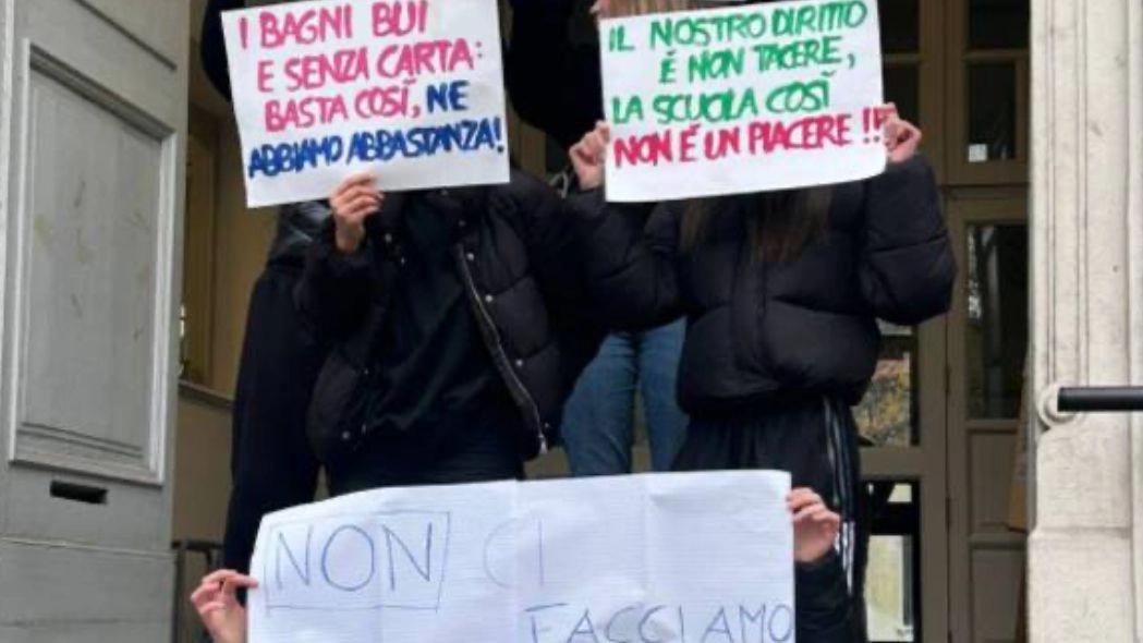 La protesta degli studenti La protesta degli studenti