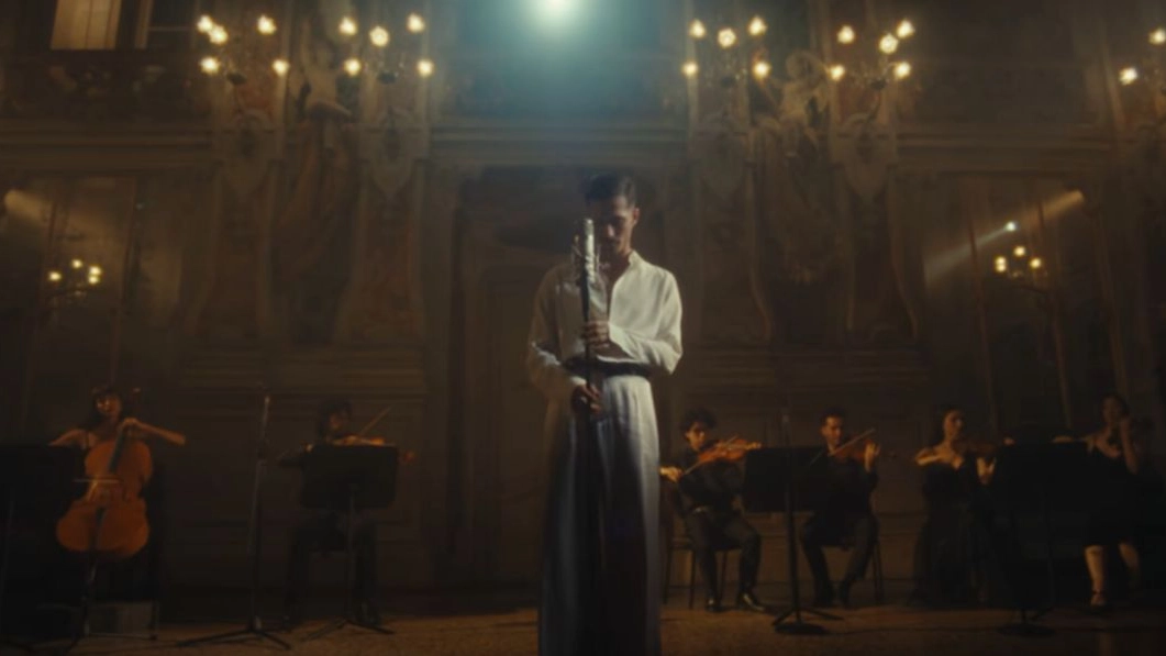 Damiano David dei Maneskin (Frame video Silverlines YouTube)