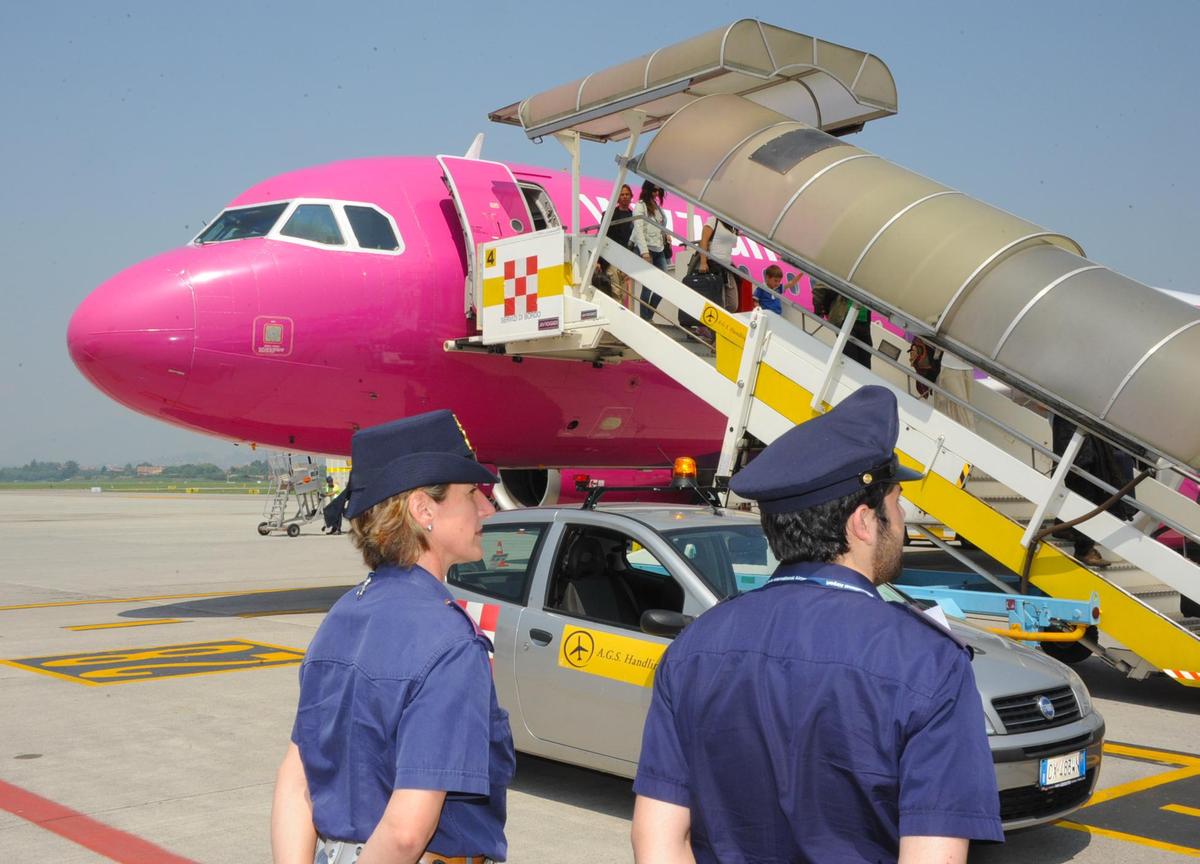 orio al serio la sindaca di bergamo in aeroporto oltre 17 milioni di passeggeri all8217anno serve pi249 sicurezza