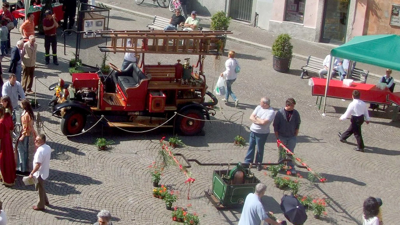 CHIAVENNA (Sondrio) Esplosione di colori nella città del Mera: torna Chiavenna in Fiore. I colori della primavera saranno i grandi...