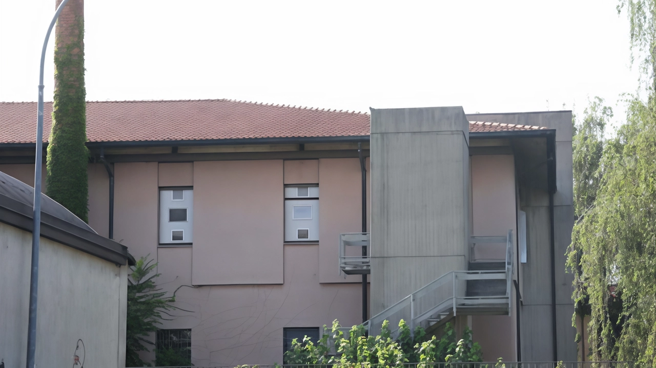 L’area ex Telecom da poco acquistata dal Comune si trasformerà in un parcheggio. Con determina del responsabile di settore, decolla... L’area ex Telecom da poco acquistata dal Comune si trasformerà in un parcheggio. Con determina del responsabile di settore, decolla...