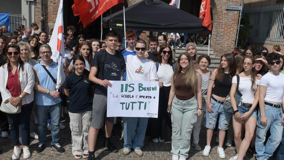 Clima teso al liceo Benini: "Sedici dipendenti su 60 chiedono il trasferimento"