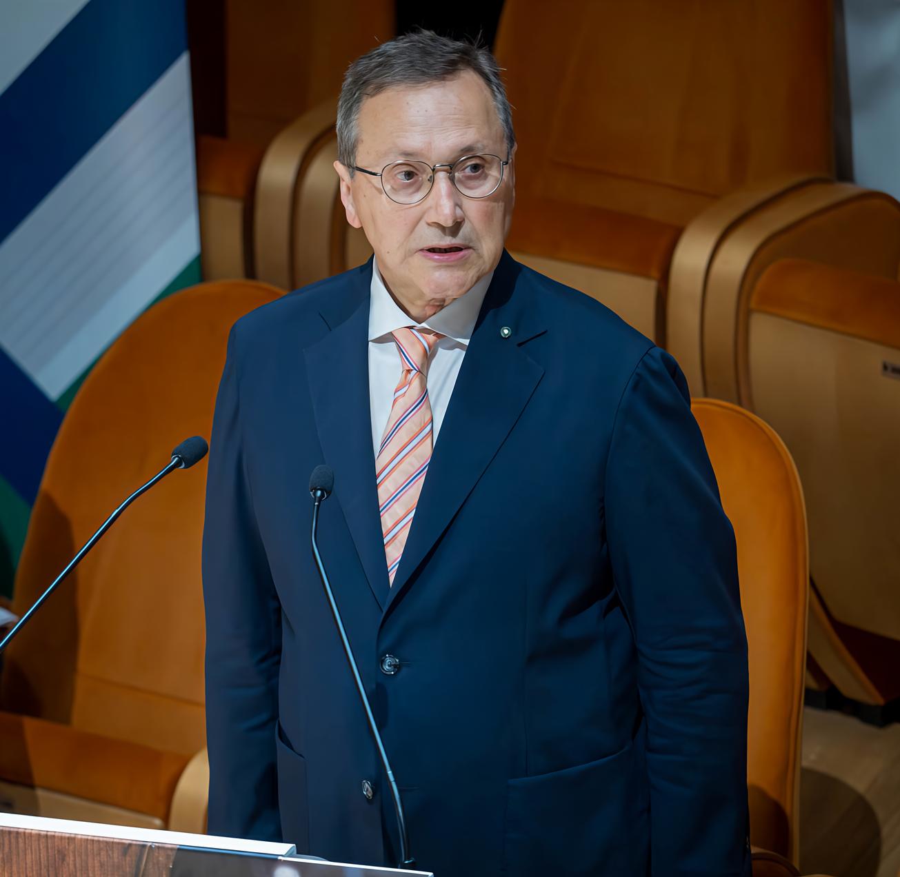 le bcc lombarde chiudono il 2024 con 215mila soci