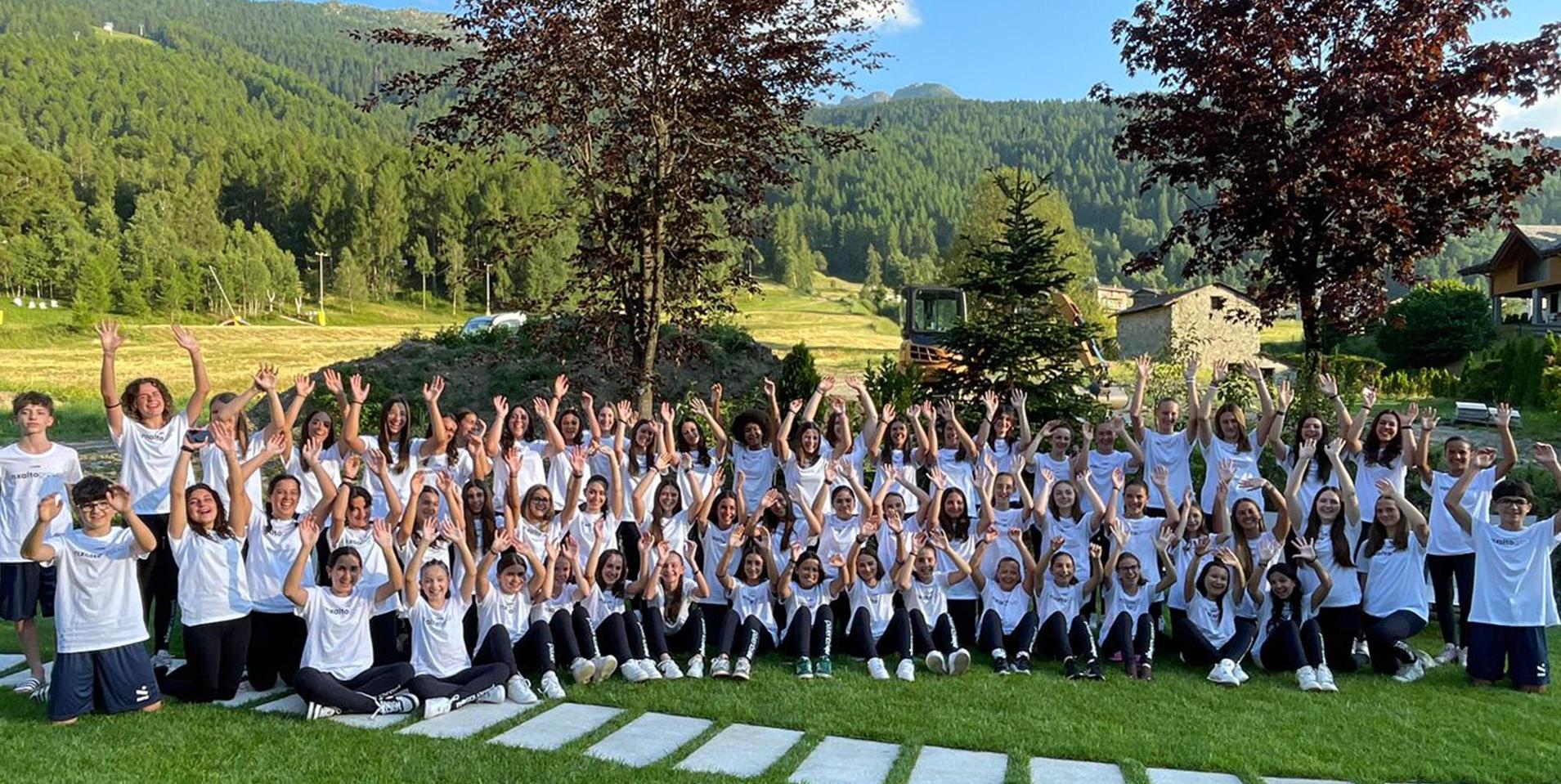 Un binomio vincente. Camp di volley, un trionfo. Applausi da 60 ragazze Un binomio vincente. Camp di volley, un trionfo. Applausi da 60 ragazze