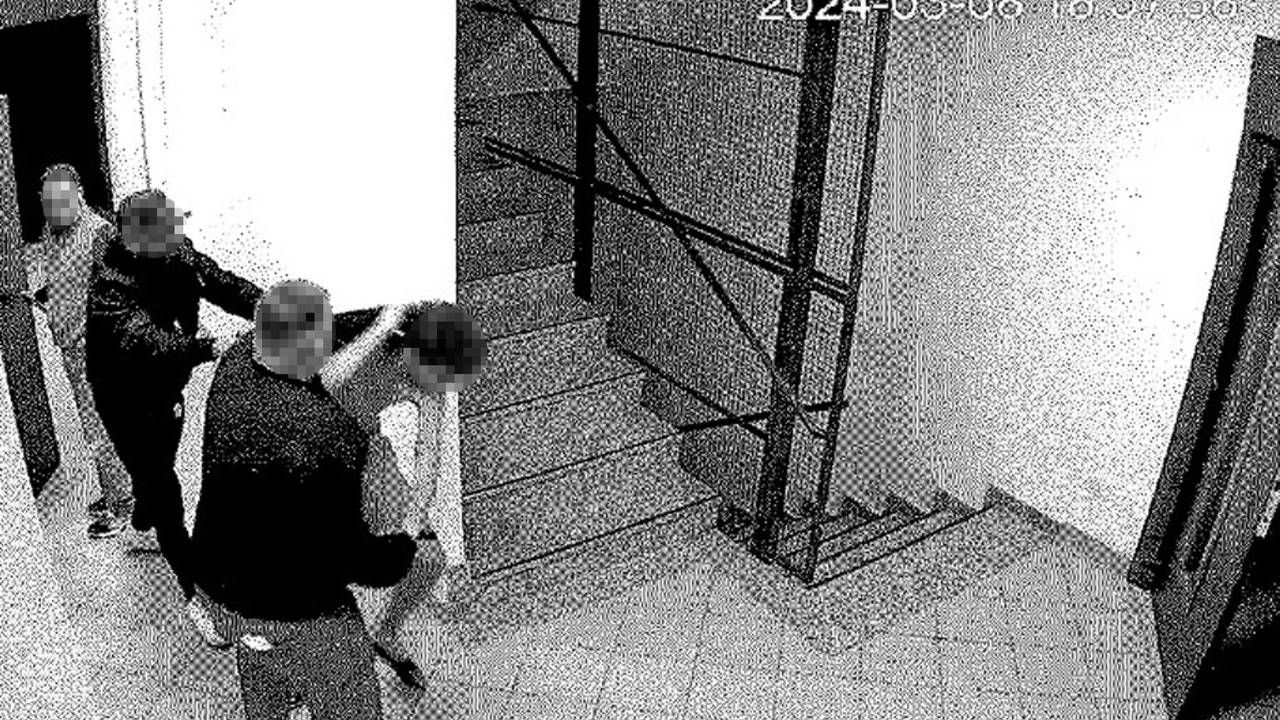 Le immagini tratte dal sistema di videosorveglianza del Beccaria, con le violenze su un detenuto registrate il 15 marzo 2024