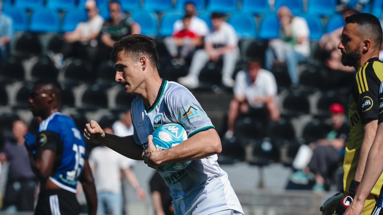 Pisa-FeralpiSalò 3-1, i gardesani a mani vuote: i play out sono a quattro punti