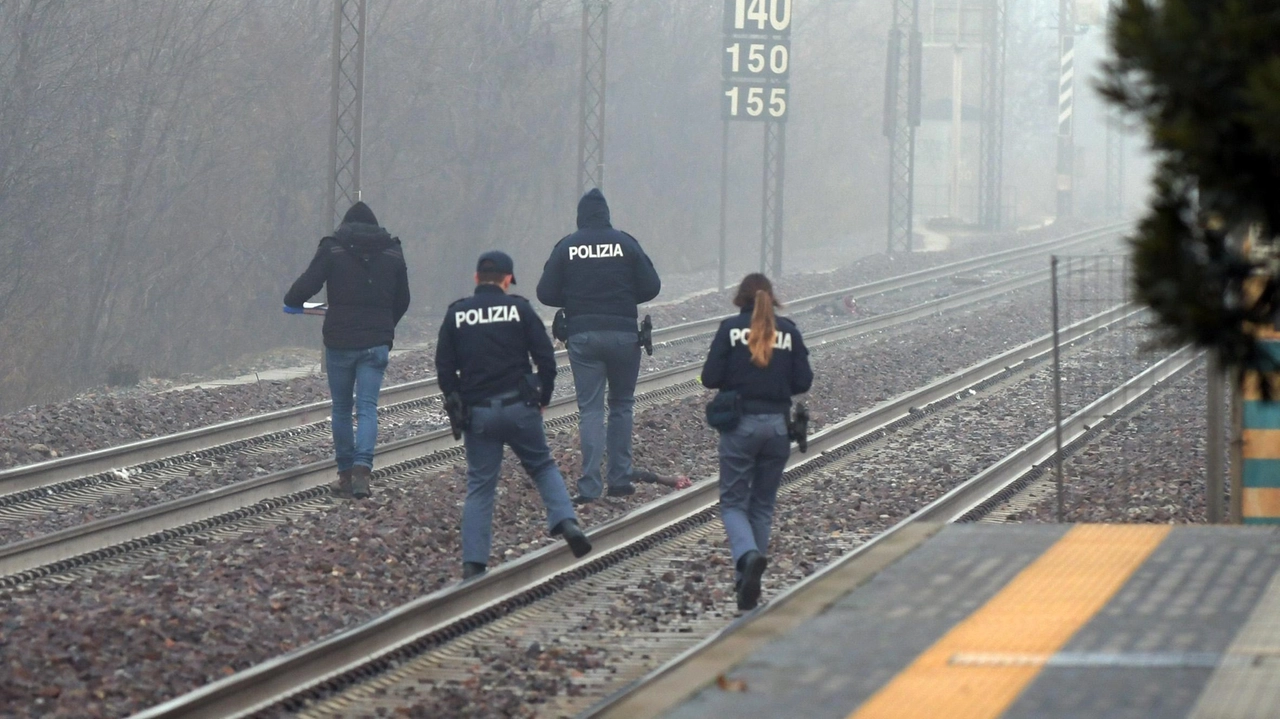 Sul posto le forze dell'ordine (foto di repertorio) Sul posto le forze dell'ordine (foto di repertorio)