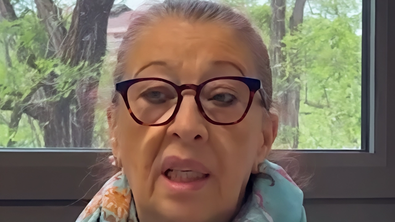 S’è trovata di colpo sola con "un problema più grosso di me" Nora Feroldi, una dei parenti di ospiti... S’è trovata di colpo sola con "un problema più grosso di me" Nora Feroldi, una dei parenti di ospiti...