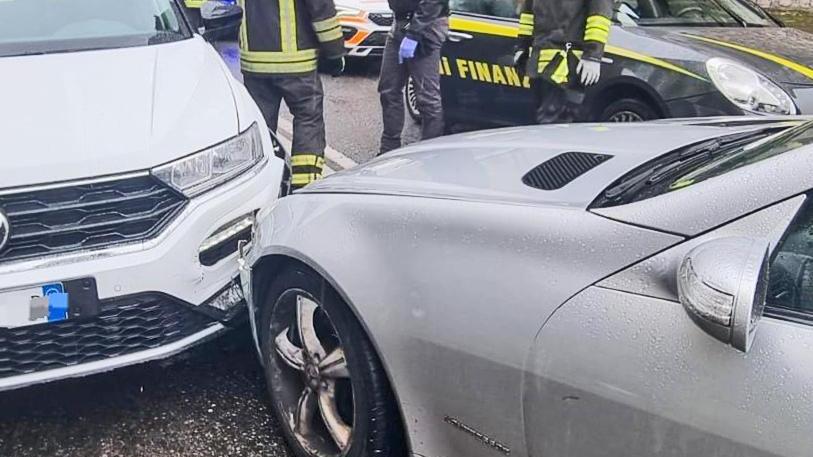rianimato dai finanzieri non ce la fa
