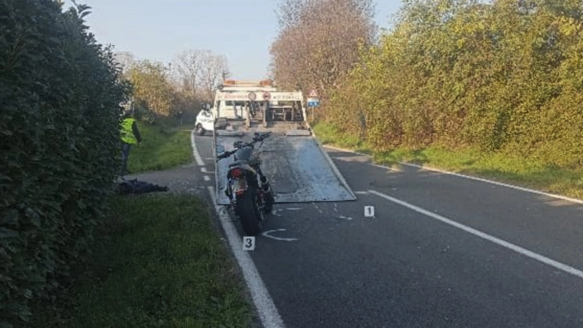 L'incidente mortale a Carate Brianza, morto Marco Longoni L'incidente mortale a Carate Brianza, morto Marco Longoni