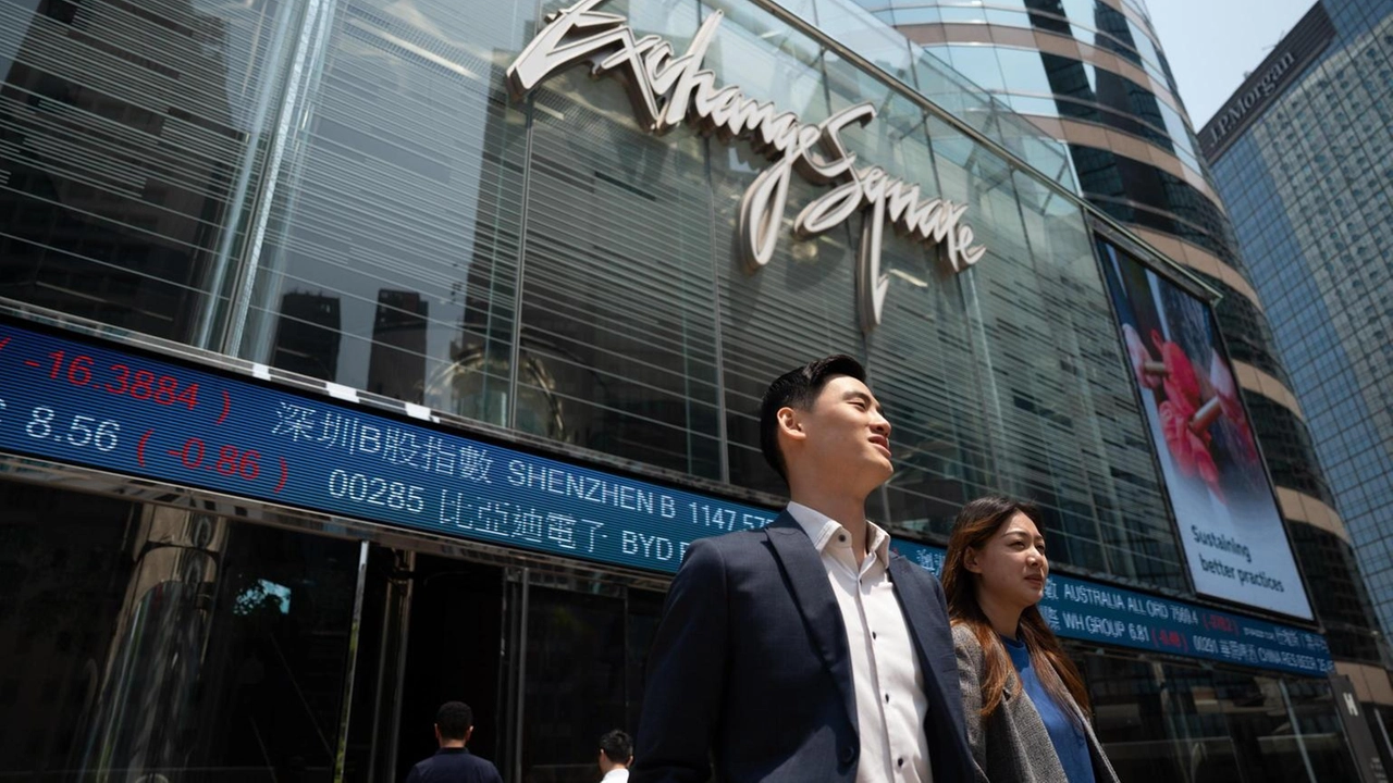 Shanghai segna in avvio un incremento dello 0,43%