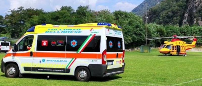 Barzio, si accascia per strada in arresto cardiaco: 67enne salvato grazie a un defibrillatore automatico