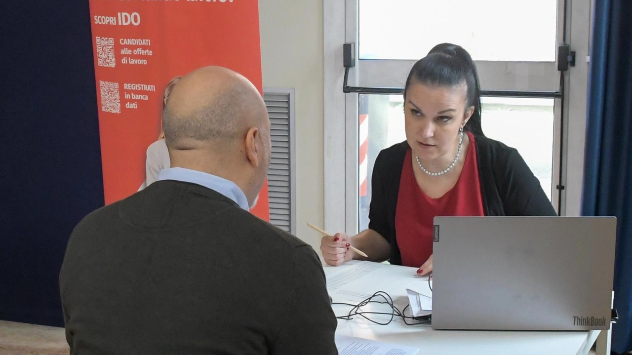 "I recruiting days si confermano un’occasione per far incontrare domanda e offerta". Così l’assessore alle Attività produttive di San... "I recruiting days si confermano un’occasione per far incontrare domanda e offerta". Così l’assessore alle Attività produttive di San...