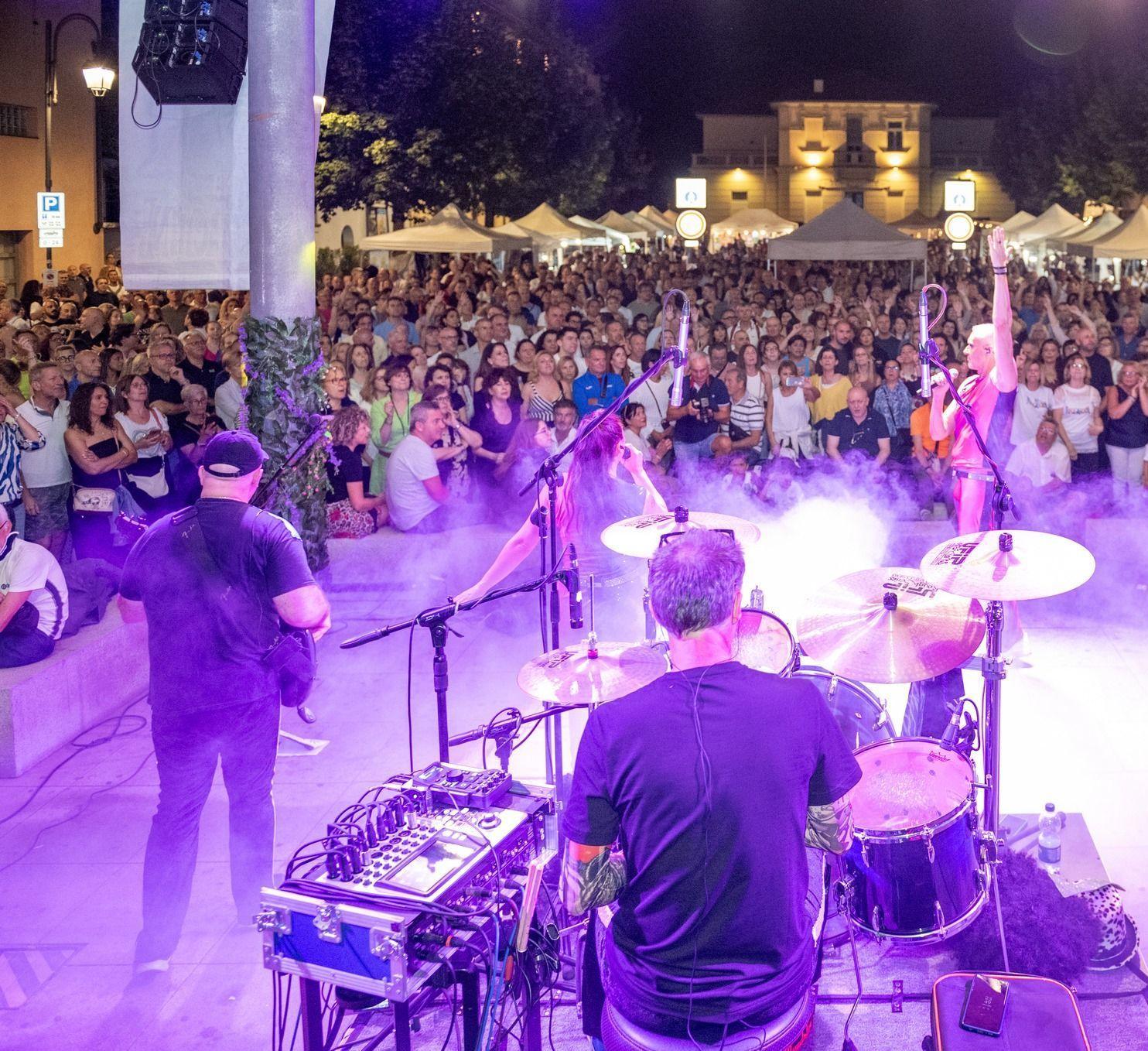 Notte Bianca a Ceriano Laghetto Notte Bianca a Ceriano Laghetto