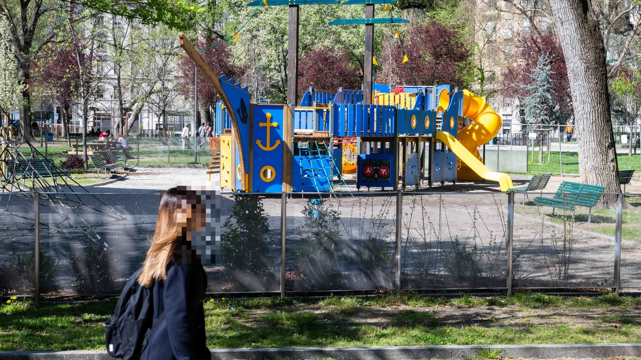 Il nuovo “galeone“ in una delle aree giochi del parco Don Giussani (ex Solari)