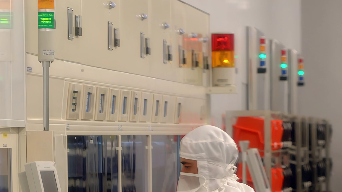 Nello stabilimento di Agrate della StMicroelectronics lavorano 5mila addetti Nello stabilimento di Agrate della StMicroelectronics lavorano 5mila addetti
