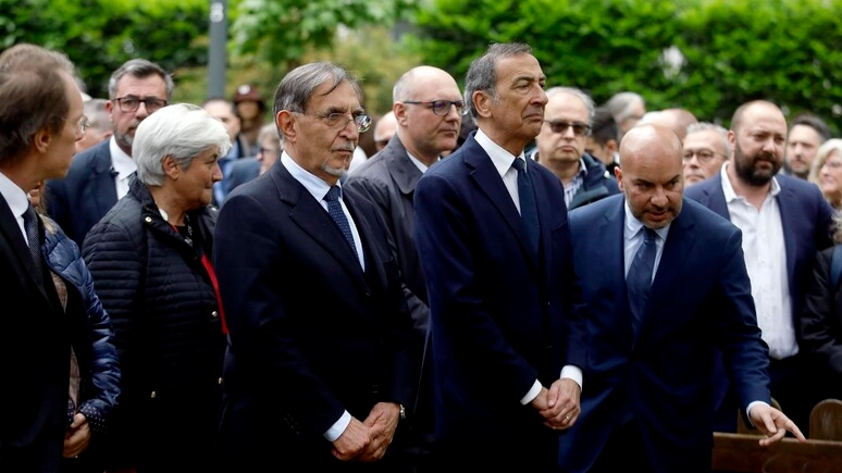 Il presidente del Senato Ignazio La Russa e il sindaco Beppe Sala ai giardini Ramelli