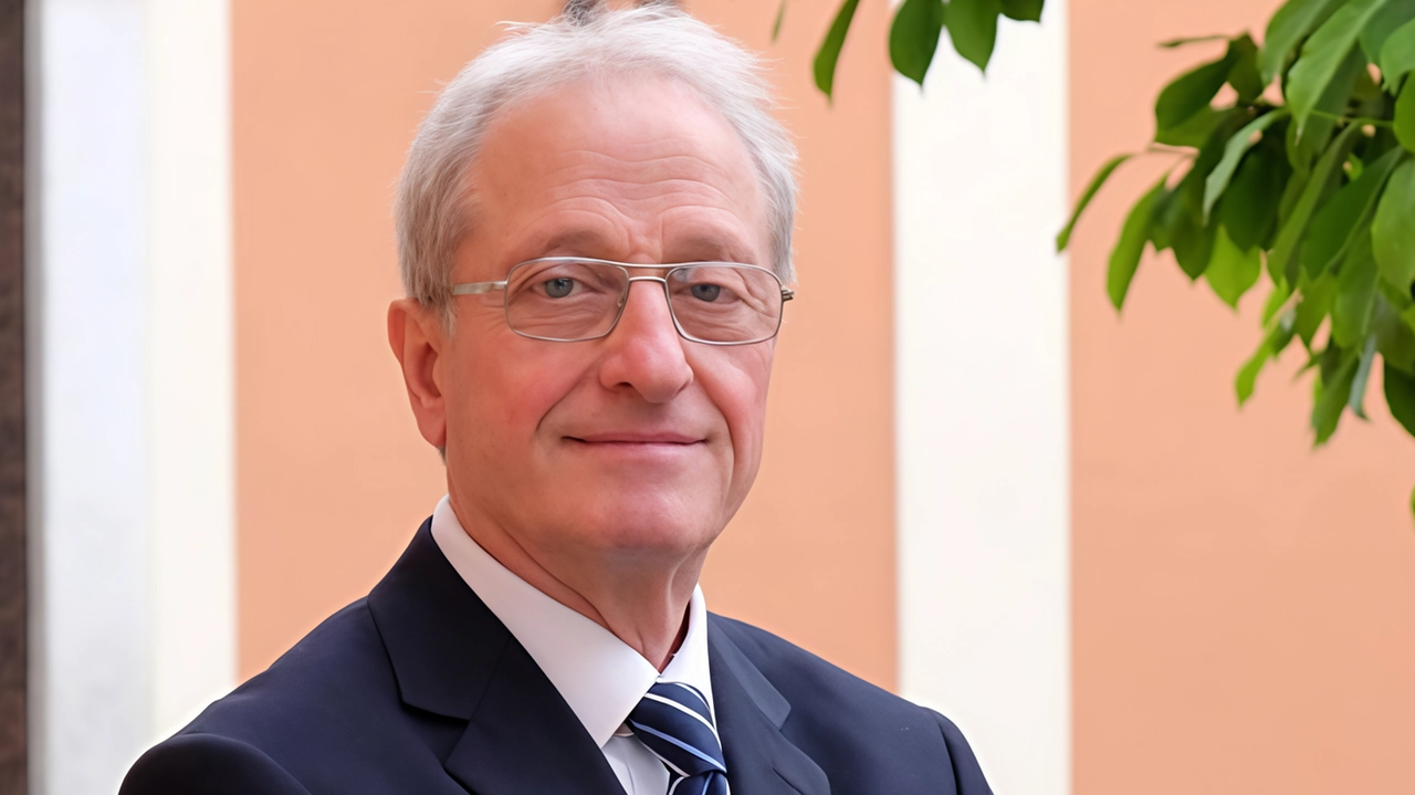 L’ormai ex assessore Giovannini non ci sta dopo essere stato estromesso dalla giunta in conseguenza. dei nuovi assetti politici L’ormai ex assessore Giovannini non ci sta dopo essere stato estromesso dalla giunta in conseguenza. dei nuovi assetti politici