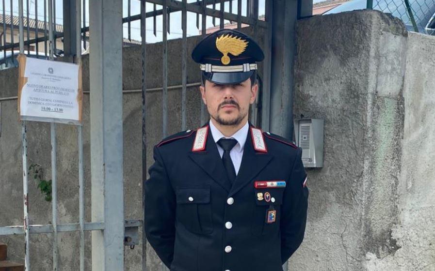 Il maresciallo Adinolfi al timone dei carabinieri. Ha l’Arma nel sangue Il maresciallo Adinolfi al timone dei carabinieri. Ha l’Arma nel sangue