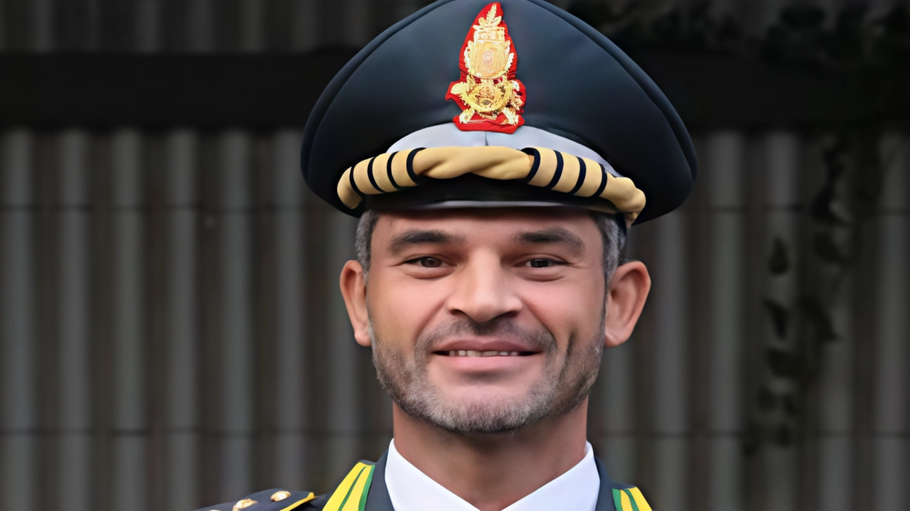 Cambio della guardia al Comando provinciale della guardia di finanza di Monza. Dopo due anni di servizio come comandante delle... Cambio della guardia al Comando provinciale della guardia di finanza di Monza. Dopo due anni di servizio come comandante delle...