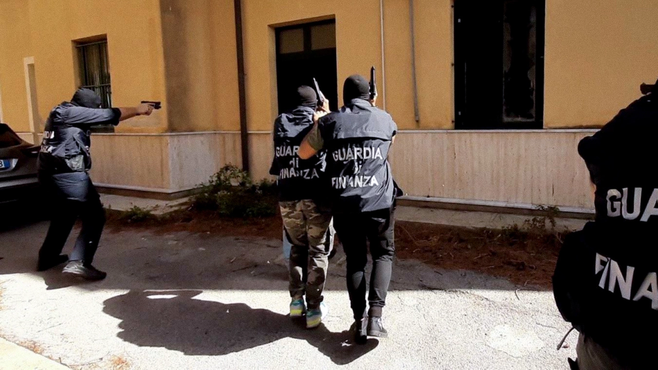 L'operazione della Guardia di finanza (foto di repertorio)
