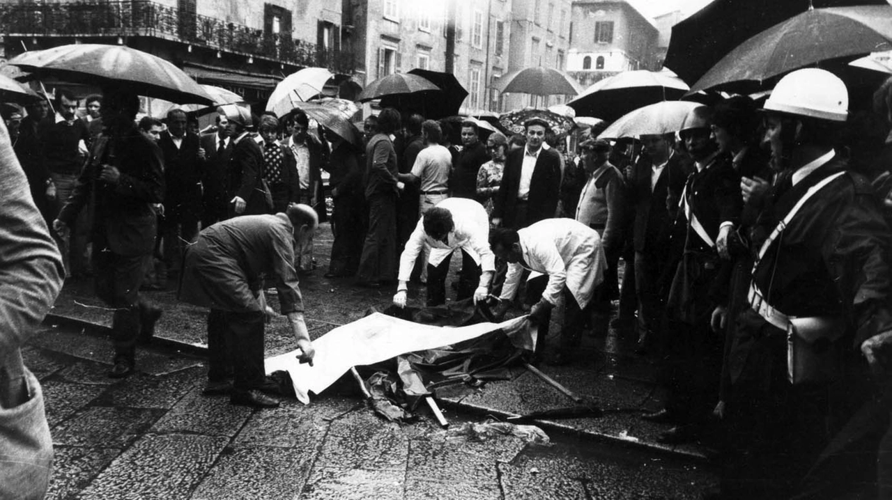 La strage nel cuore della città che chiede ancora giustizia dopo una ferita mai sanata
