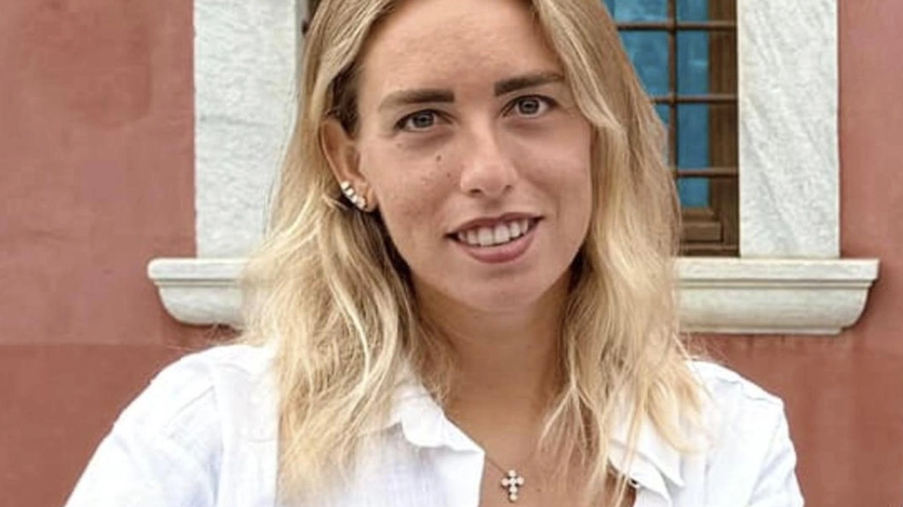 Era stata attaccata dal centrosinistra a causa dell’assenza di 6 mesi dopo la nascita della figlia. Caos per le sue parole: ha colpevolizzato persone che non hanno avuto certe fortune.