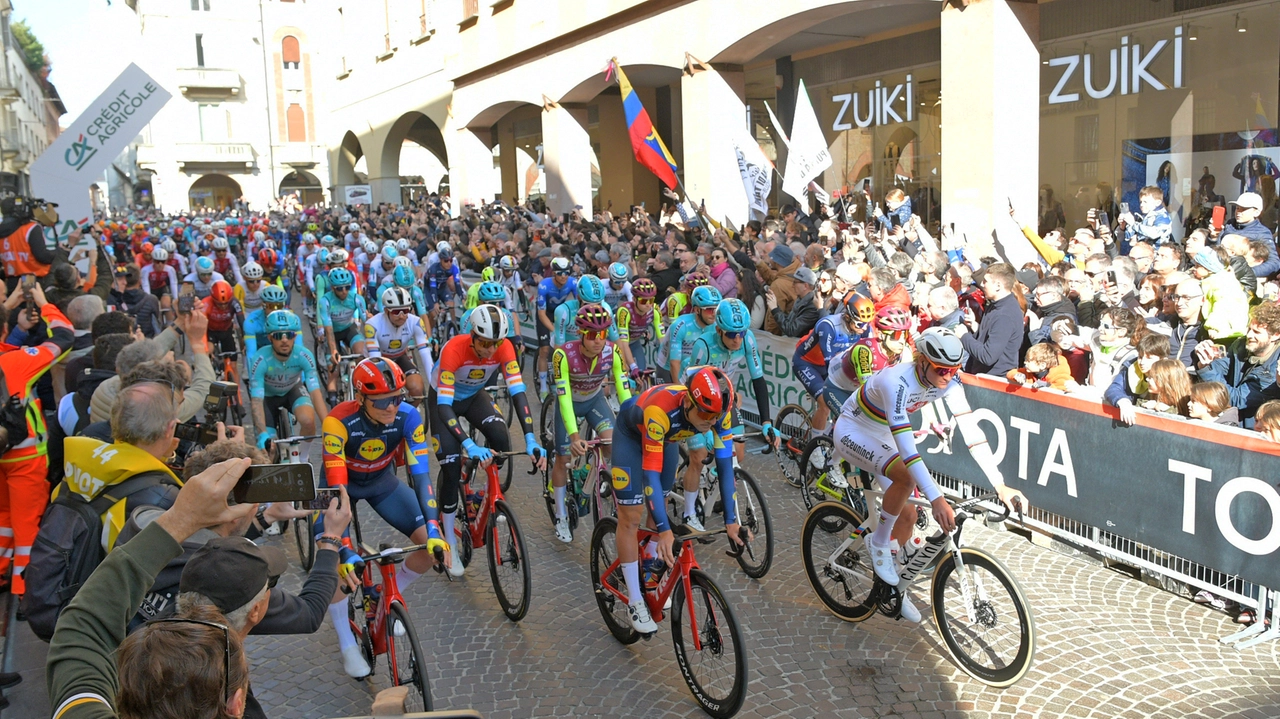 La Milano Sanremo partirà per la prima volta da piazza della Vittoria a Pavia