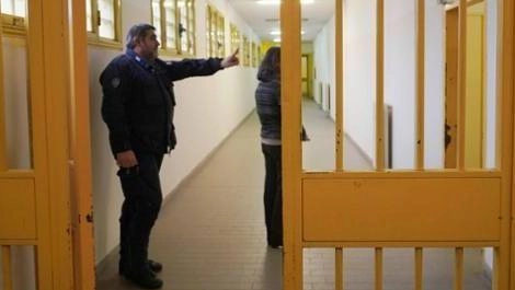 Le botte, poi la violenza vittima una donna. In carcere trentanovenne