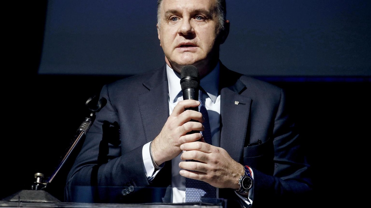 Il presidente di Confindustria Emanuele Orsini ieri da Milano è intervenuto per chiedere alle forze politiche di fare presto ad approvare il “Salva Milano“