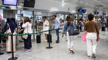Malpensa, Rolex rubato a una passeggera dalla vaschetta dei varchi di sicurezza: i ladri fermati a Brindisi con l’orologio in tasca