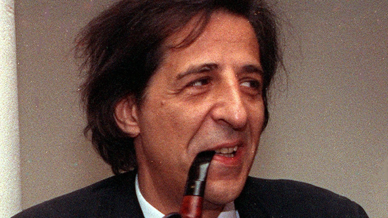 In occasione del compleanno di Giorgio Gaber (foto), il Teatro Tirinnanzi di Legnano ospiterà uno spettacolo unico, firmato dalla compagnia... In occasione del compleanno di Giorgio Gaber (foto), il Teatro Tirinnanzi di Legnano ospiterà uno spettacolo unico, firmato dalla compagnia...