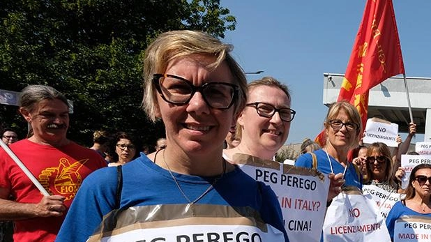 Il sindaco Maurizio Bono ha convocato una riunione urgente con la Provincia sulla vertenza del colosso dei giocattoli: «Timore per l’impatto sociale» Sotto il volantinaggio al mercato Il sindaco Maurizio Bono ha convocato una riunione urgente con la Provincia sulla vertenza del colosso dei giocattoli: «Timore per l’impatto sociale» Sotto il volantinaggio al mercato
