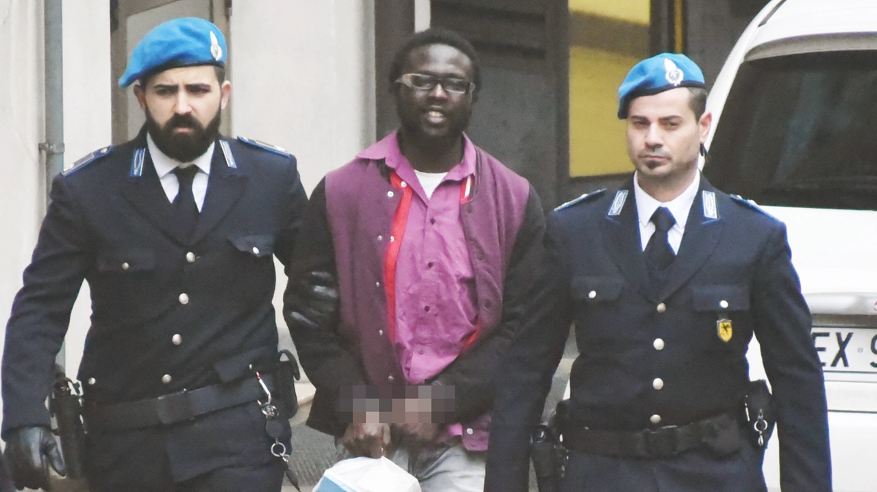 Moussa Sangare a processo per maltrattamenti in famiglia (Ansa/De Pascale) Moussa Sangare a processo per maltrattamenti in famiglia (Ansa/De Pascale)