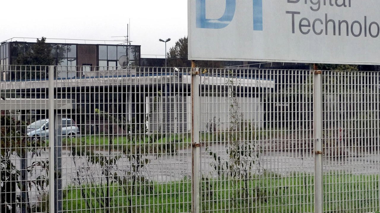 Incontro a Trezzano sul Naviglio contro il polo logistico a Gaggiano. Il Comitato "Gaggiano Ambiente e Viabilità" contesta il progetto per l'area ex-Safosa, temendo ripercussioni ambientali e di viabilità. Logicor e Kryalos intendono trasformare l'area in un parco logistico sostenibile con magazzini e uffici. Incontro a Trezzano sul Naviglio contro il polo logistico a Gaggiano. Il Comitato "Gaggiano Ambiente e Viabilità" contesta il progetto per l'area ex-Safosa, temendo ripercussioni ambientali e di viabilità. Logicor e Kryalos intendono trasformare l'area in un parco logistico sostenibile con magazzini e uffici.