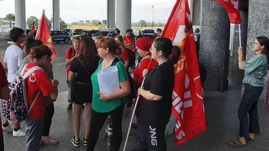 Se la protesta non basterà a intavolare nuovi confronti la Filcams Cgil ha già annunciato azioni più incisive Se la protesta non basterà a intavolare nuovi confronti la Filcams Cgil ha già annunciato azioni più incisive