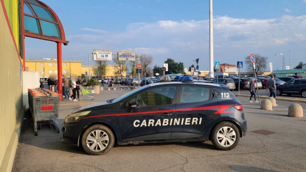 Sul posto sono intervenuti i carabinieri (foto di repertorio) Sul posto sono intervenuti i carabinieri (foto di repertorio)