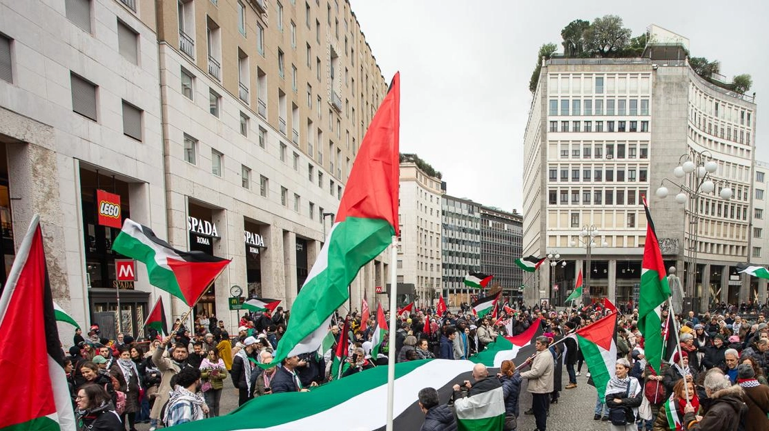 Un corteo pro Palestina a Milano Un corteo pro Palestina a Milano