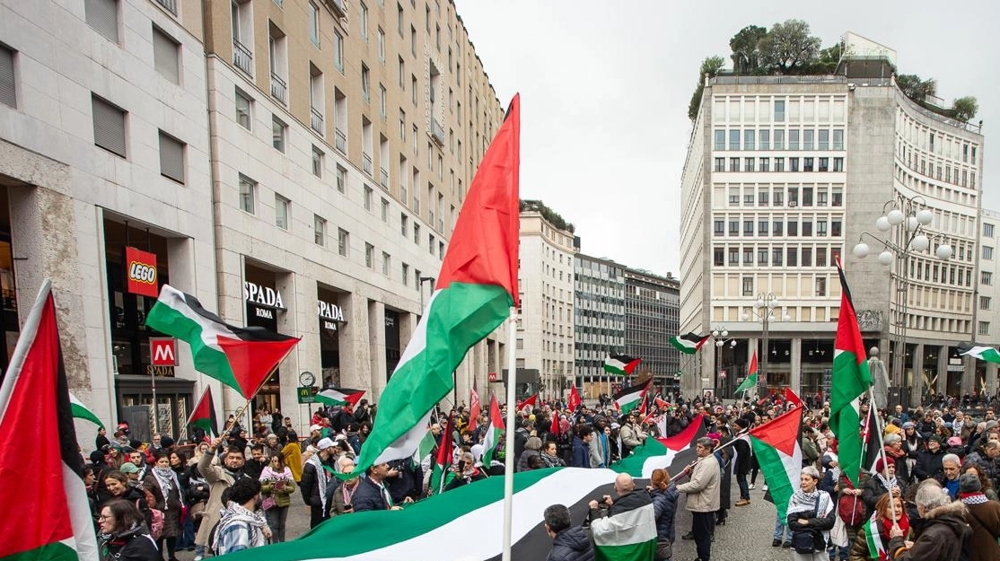 Un corteo pro Palestina a Milano Un corteo pro Palestina a Milano