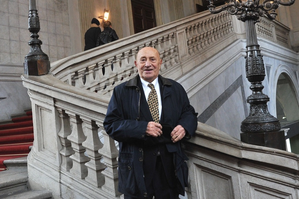 Milano, i 90 di Arnaldo Pomodoro in mostra
